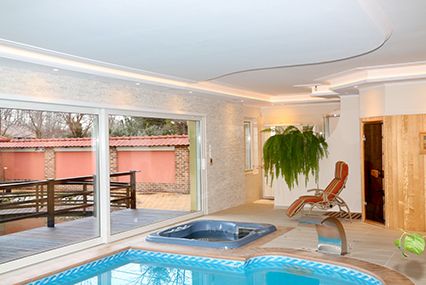 Badbeleuchtung mit Styropor Stuckleisten und LEDs