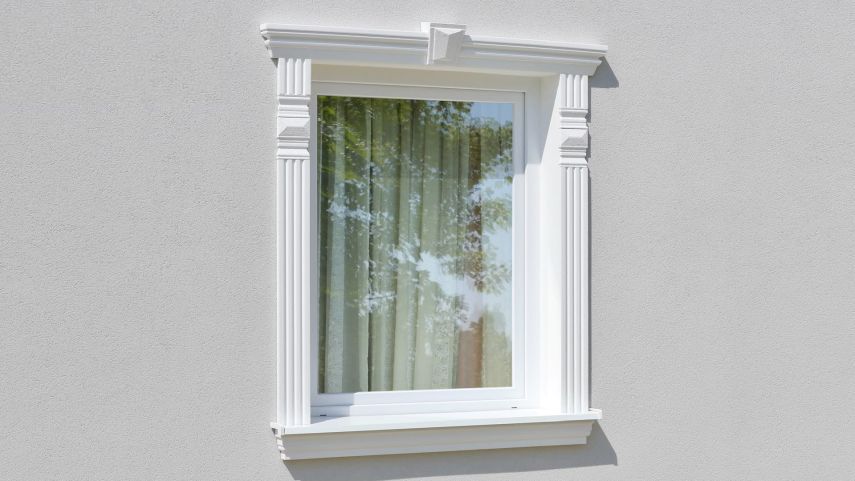 Moderne Stuckfenster für reizvolle Fassadenakzente